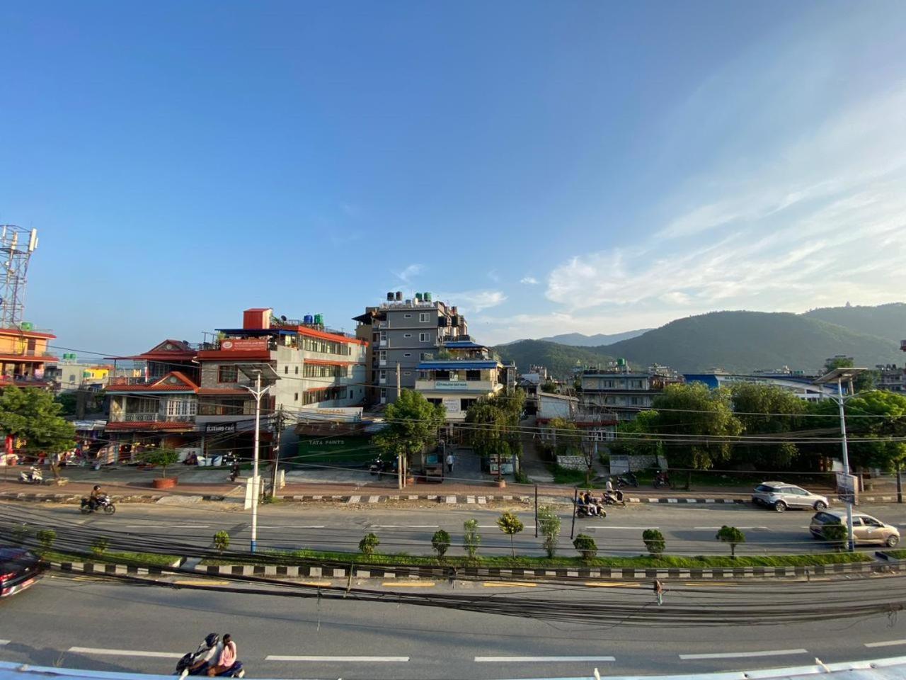 Hotel Piya Pvt Ltd Pokhara Buitenkant foto