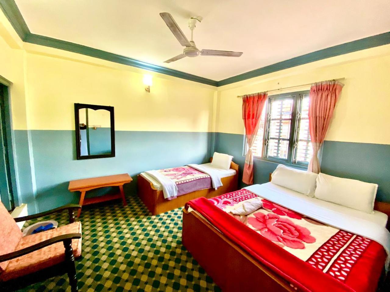 Hotel Piya Pvt Ltd Pokhara Buitenkant foto