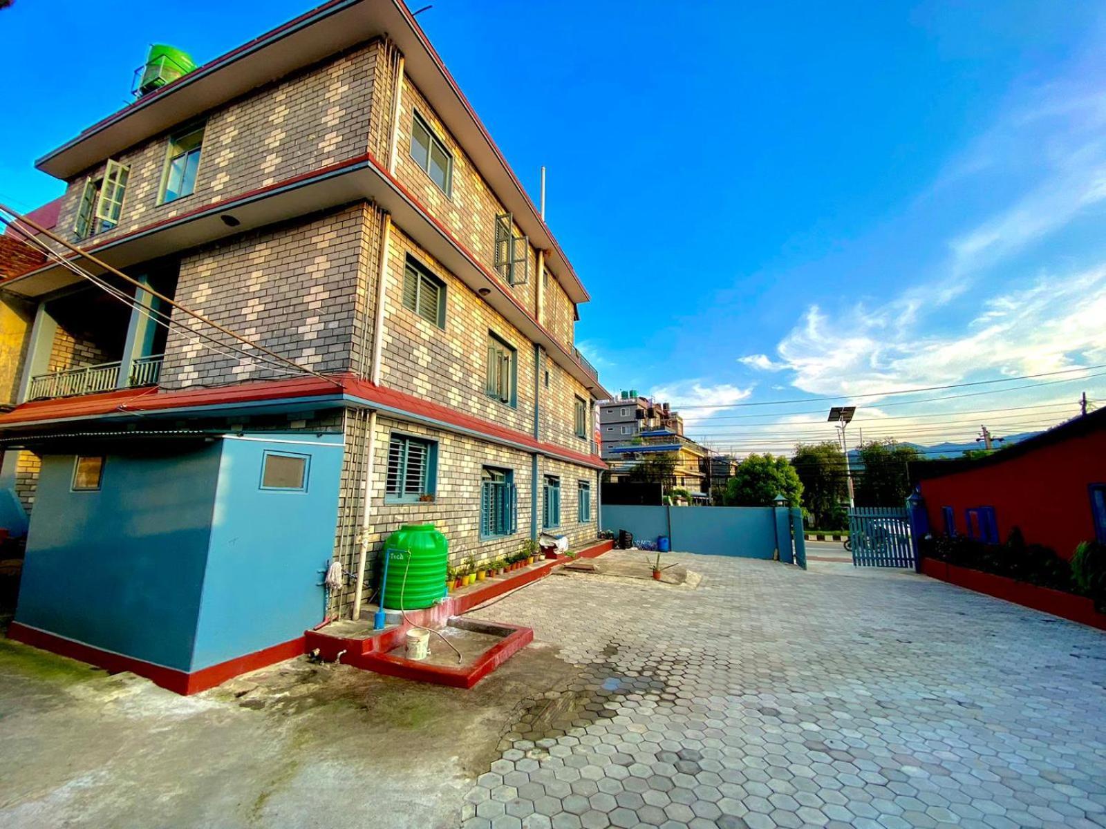 Hotel Piya Pvt Ltd Pokhara Buitenkant foto